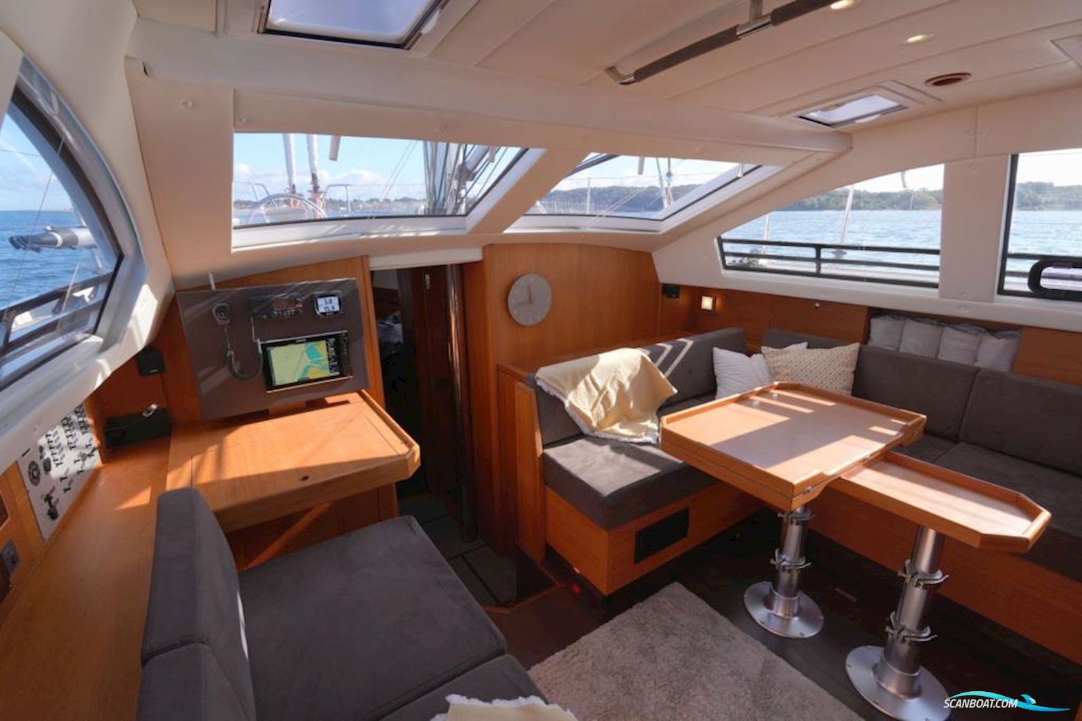 Wauquiez Pilot Saloon 47