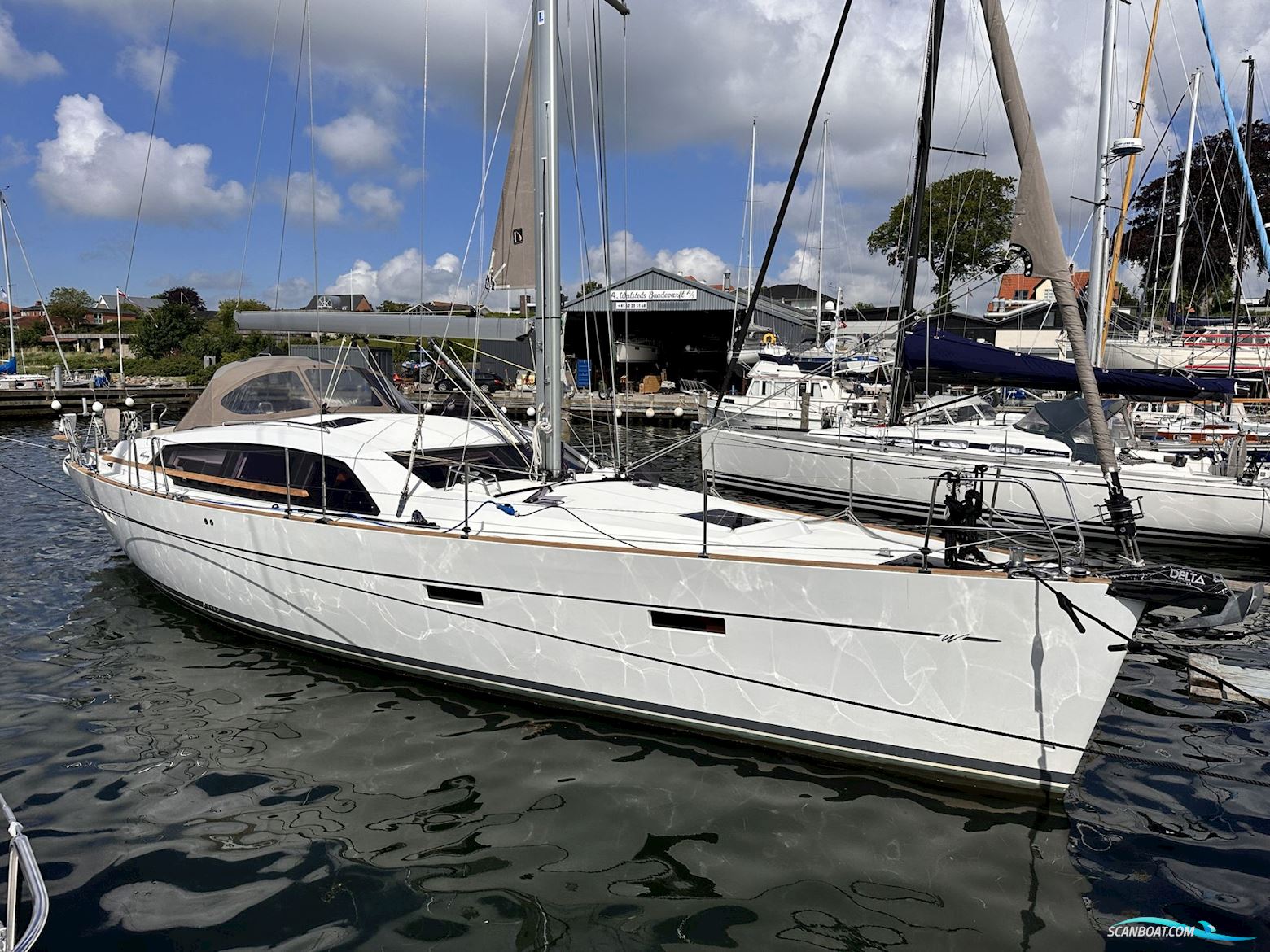 Wauquiez Pilot Saloon 48