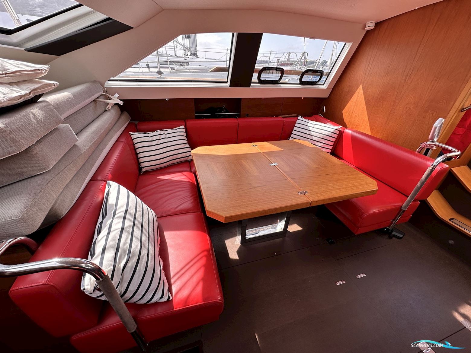 Wauquiez Pilot Saloon 48