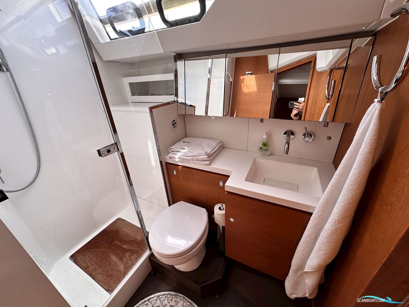 Wauquiez Pilot Saloon 48