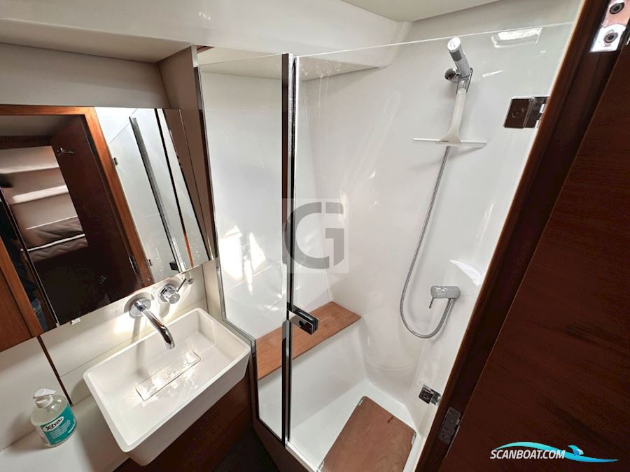 Wauquiez Pilot Saloon 48