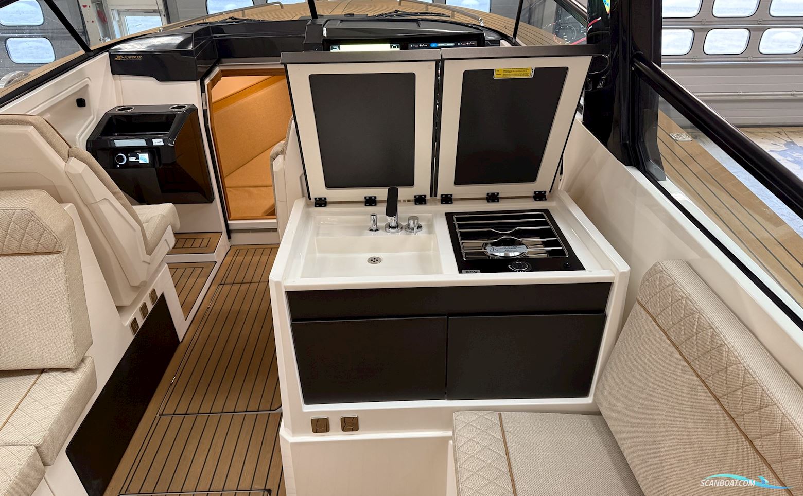 X-Power 33C - X-Yachts