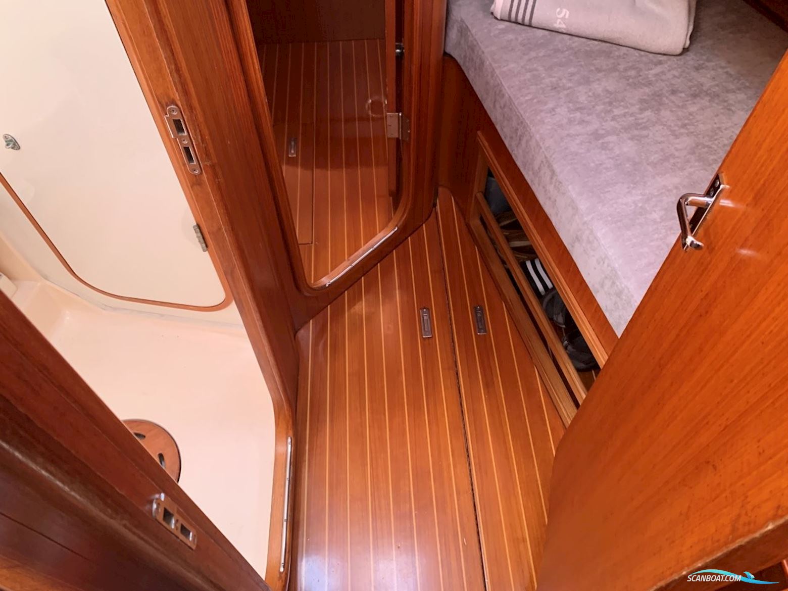X-Yachts 442