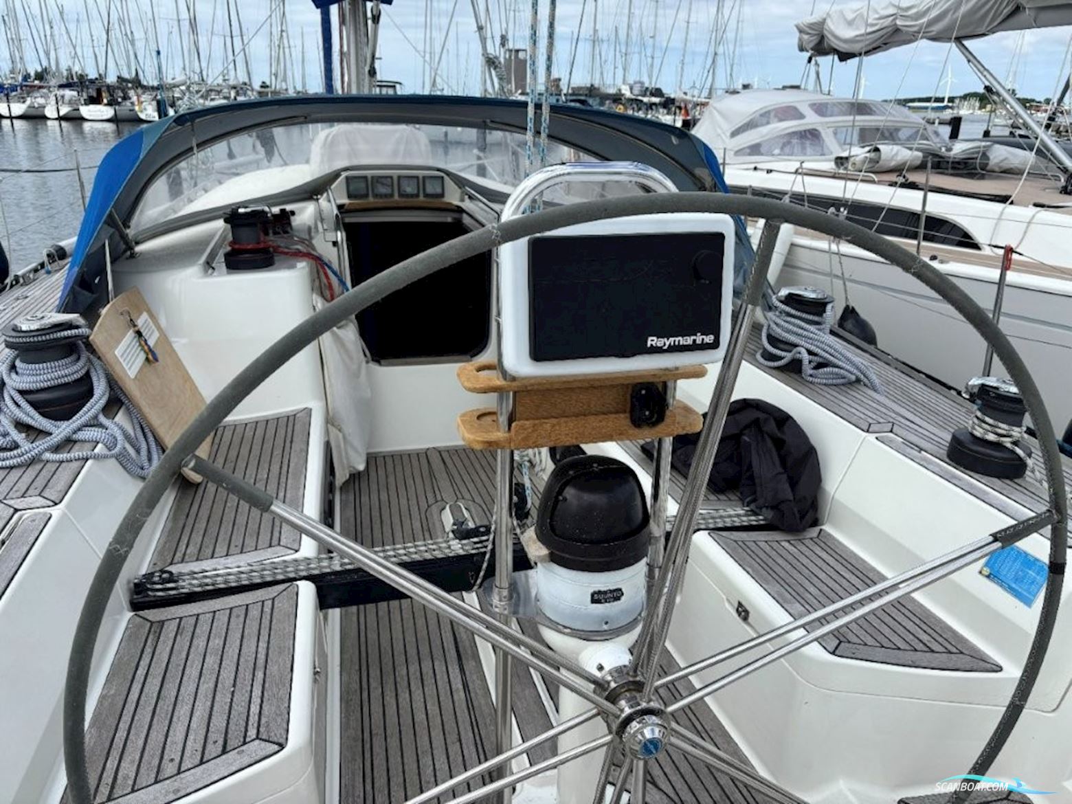 X-Yachts 442