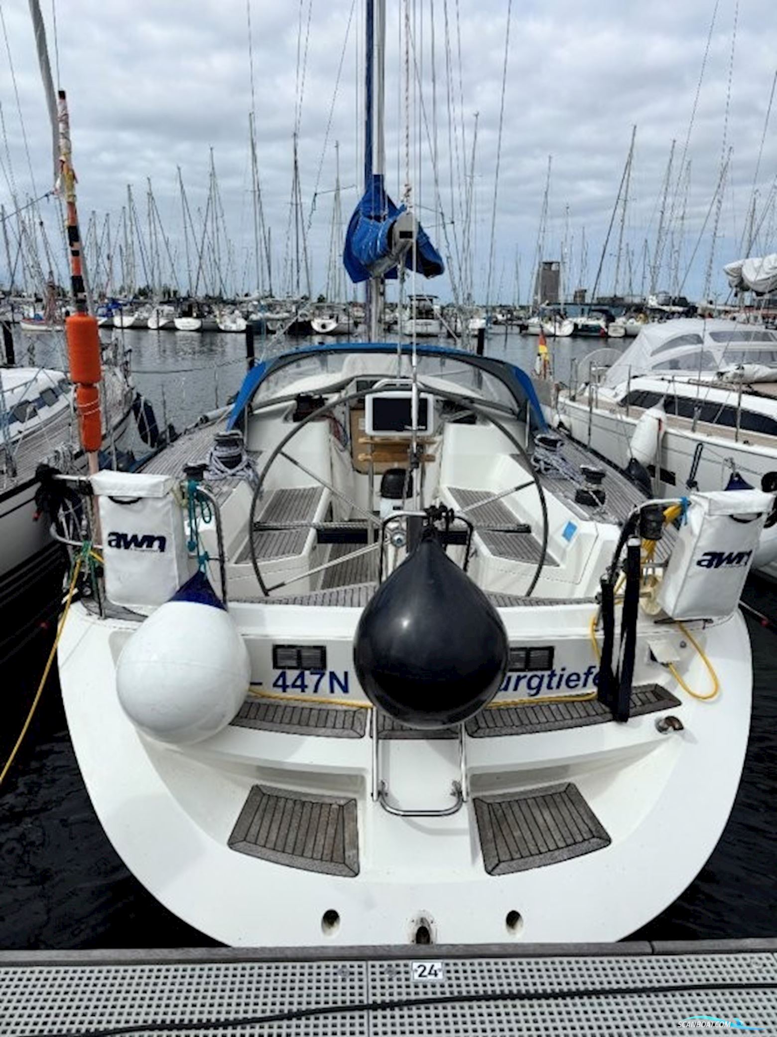 X-Yachts 442