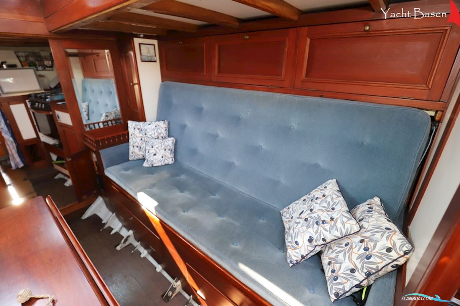 10 m R - Classic Yacht