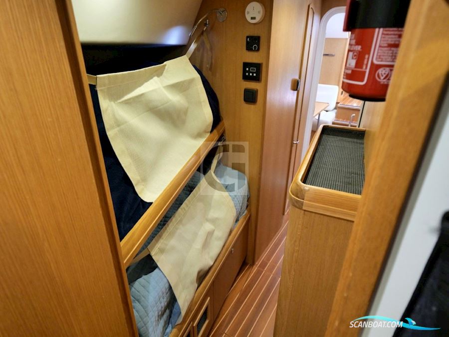 16.5m Expedition Yacht