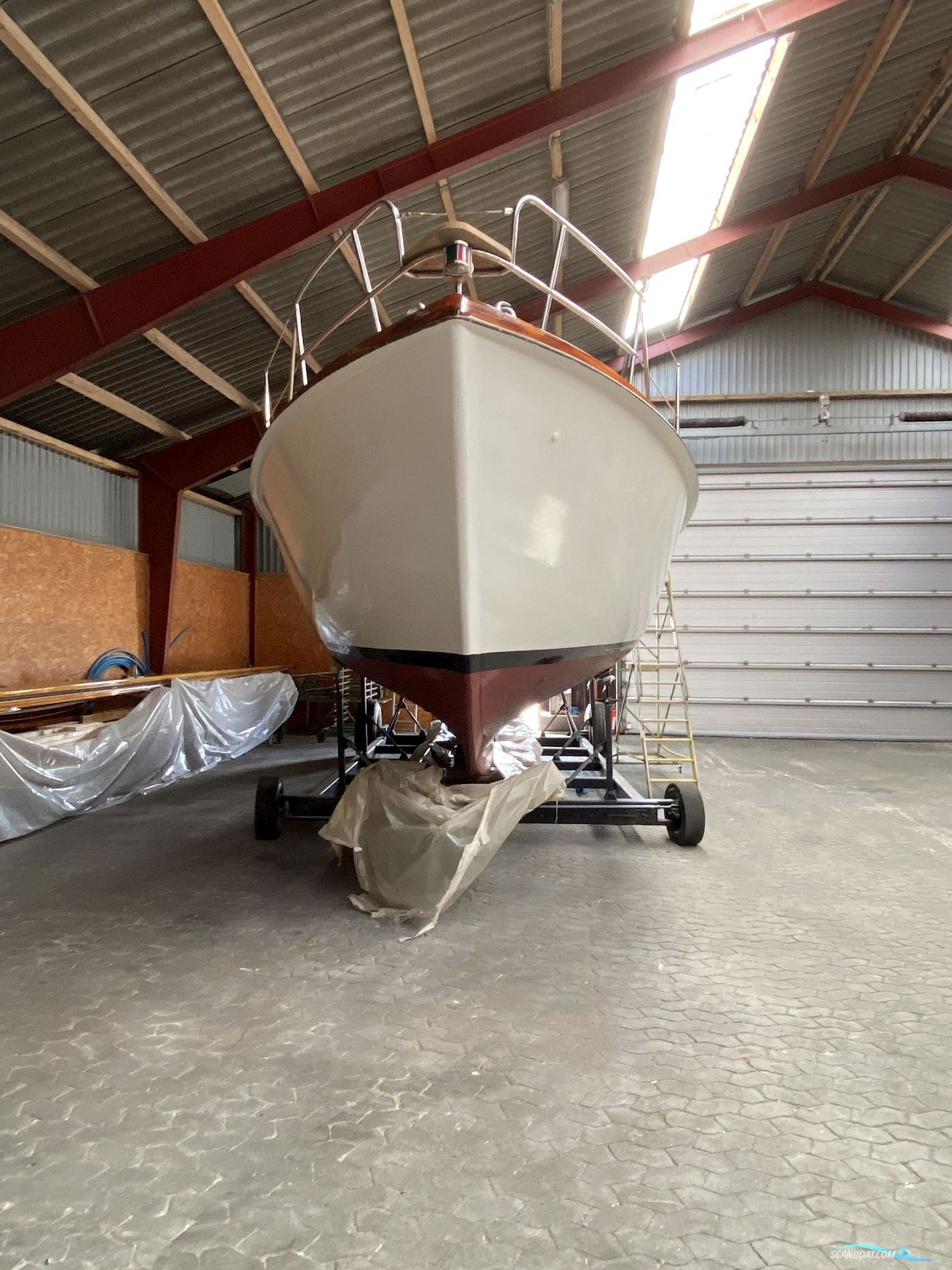 33 Fod Mahogny Ketch