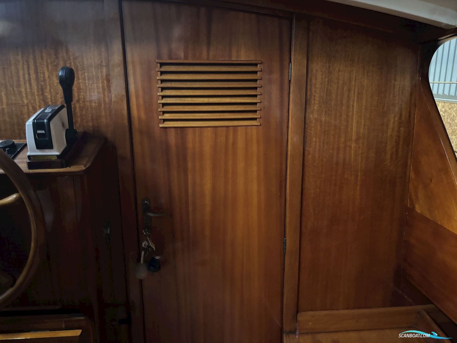 33 Fod Mahogny Ketch