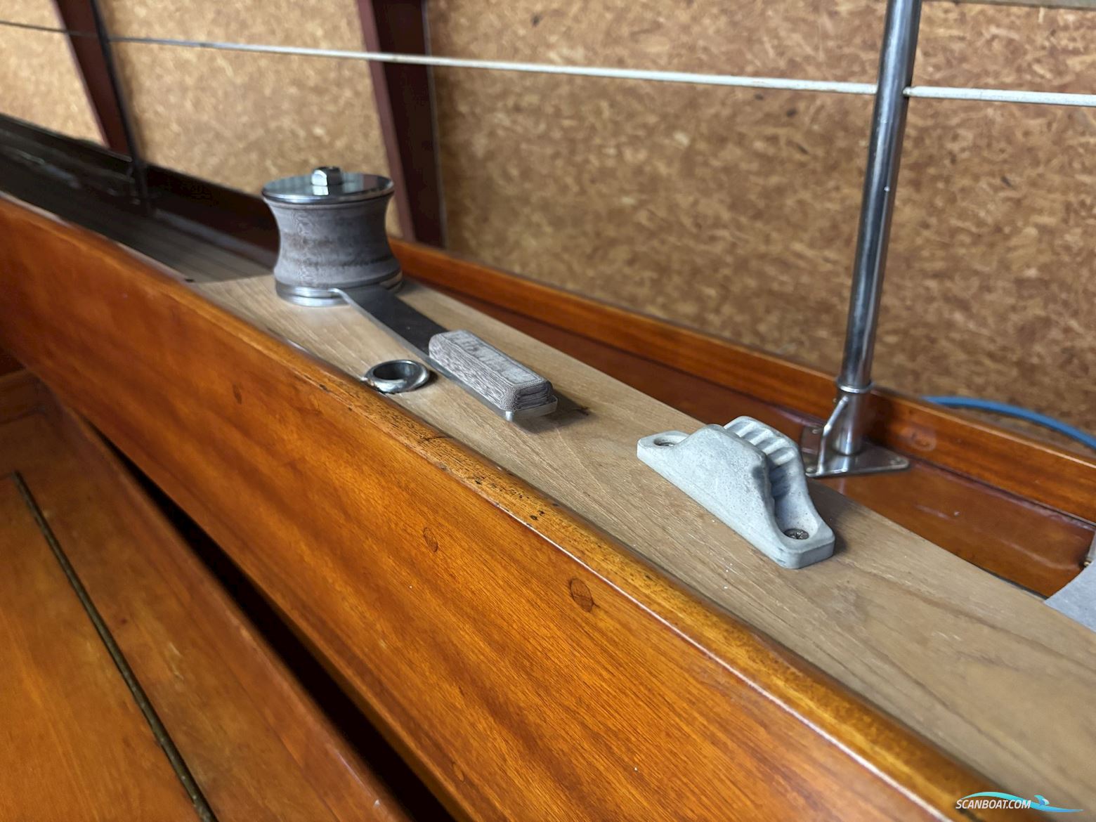 33 Fod Mahogny Ketch