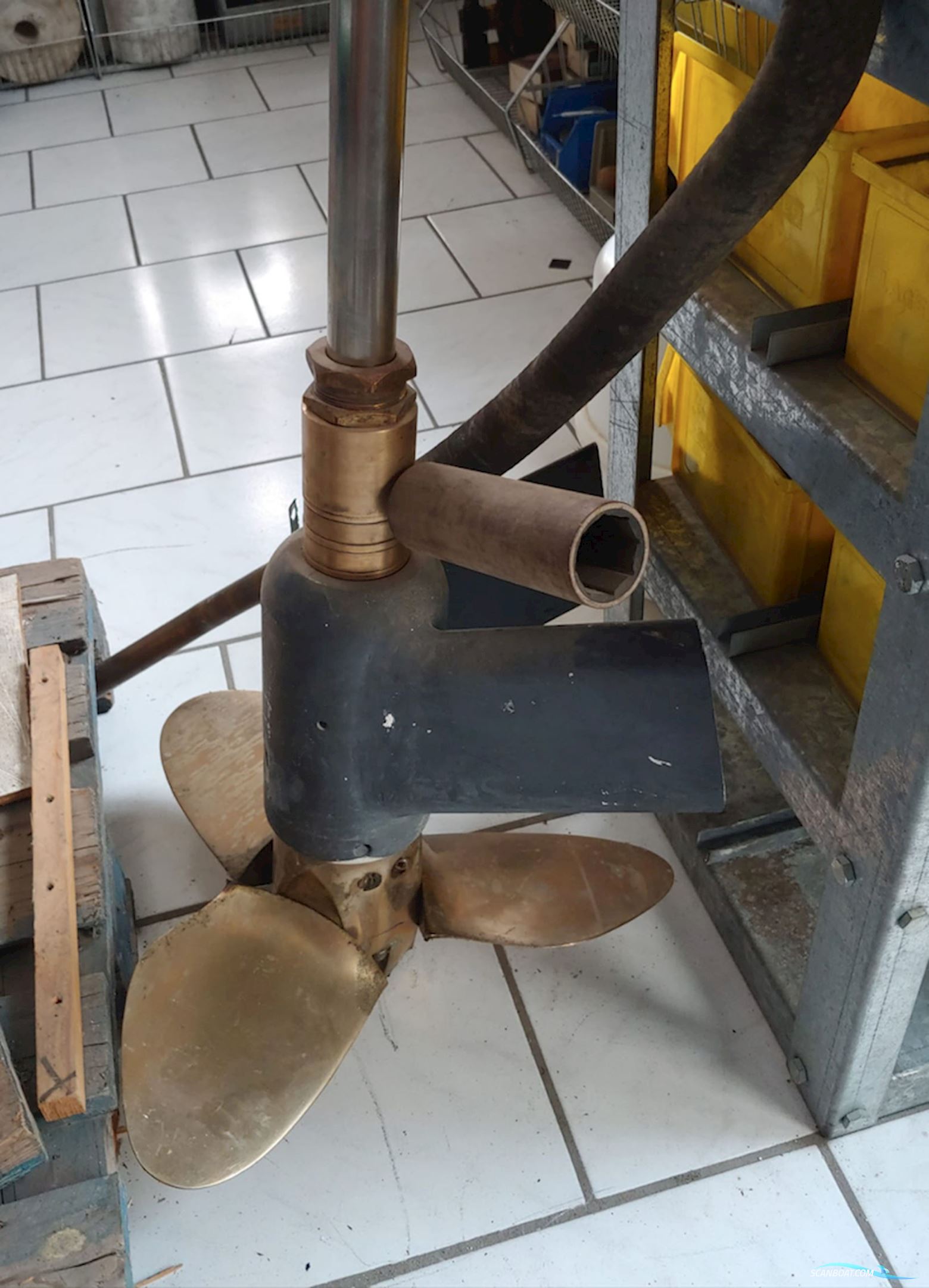 Almaz Asma 50 Aluminium