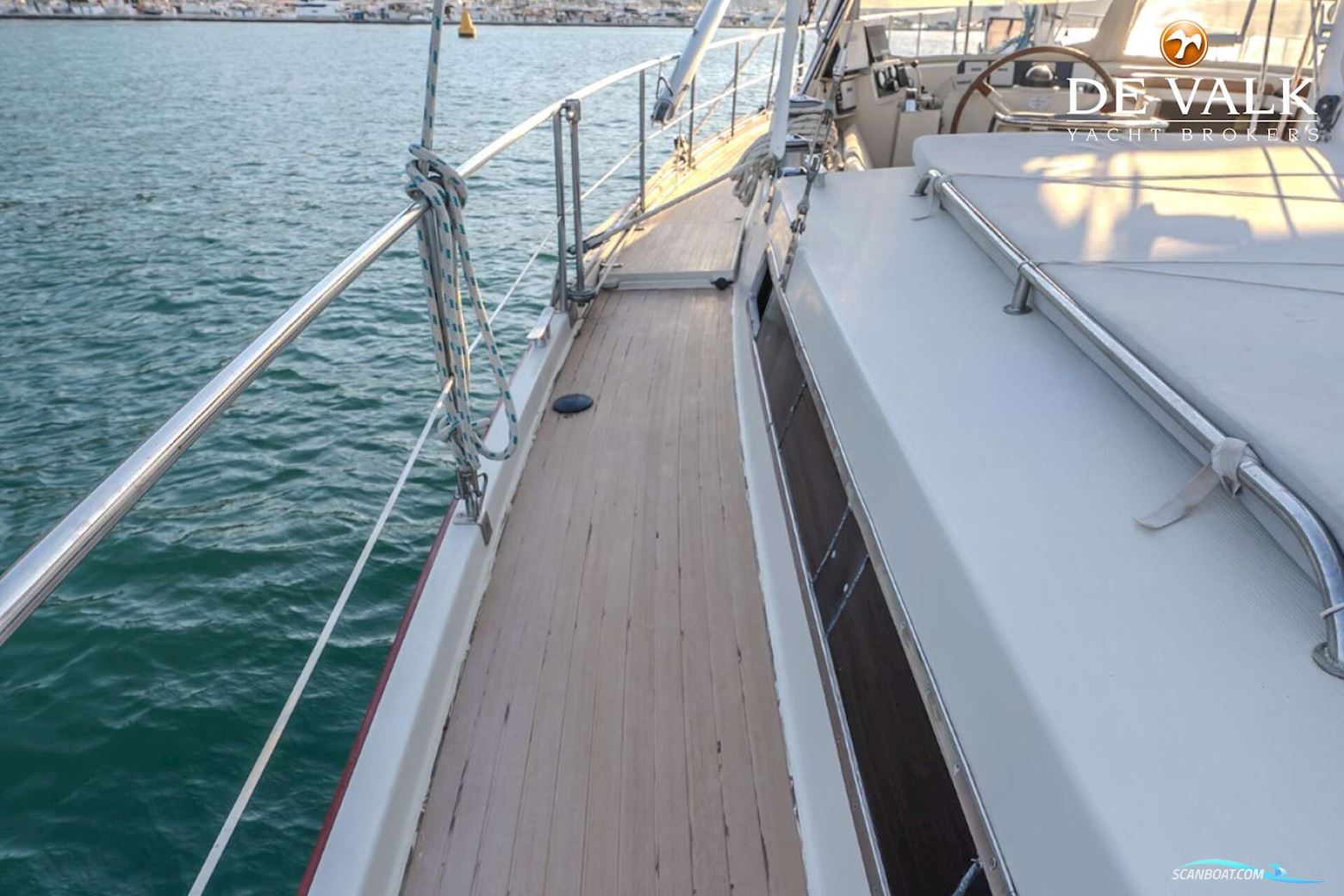 Amel Super Maramu 2000