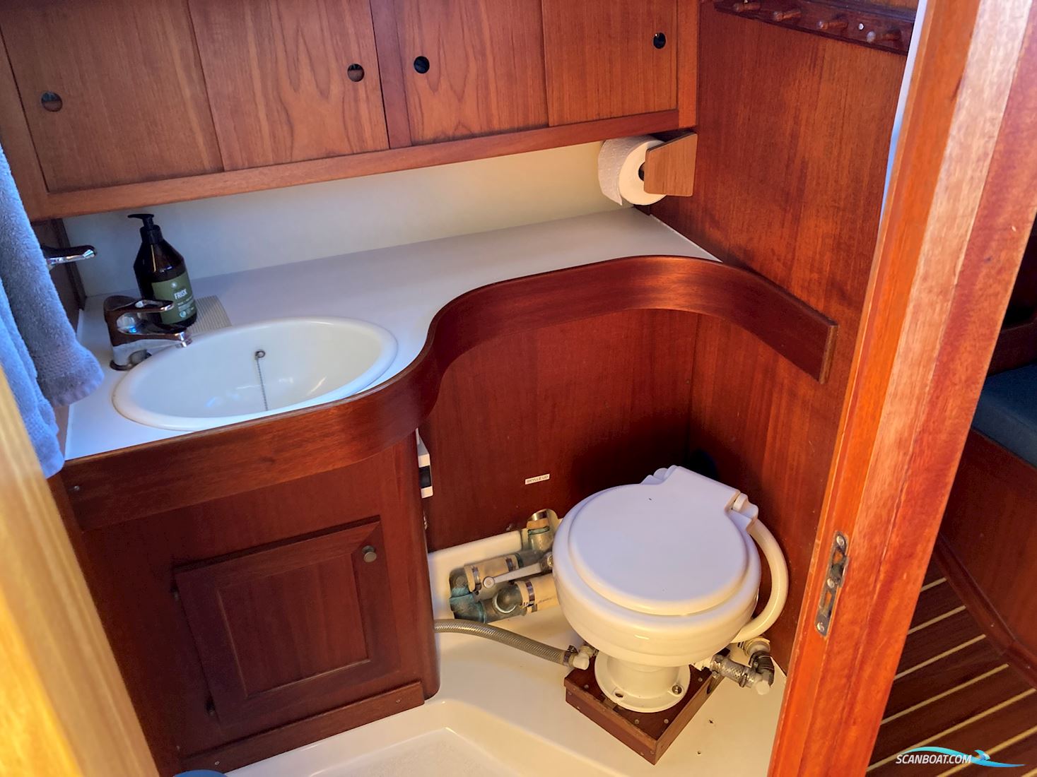 Arcona 36