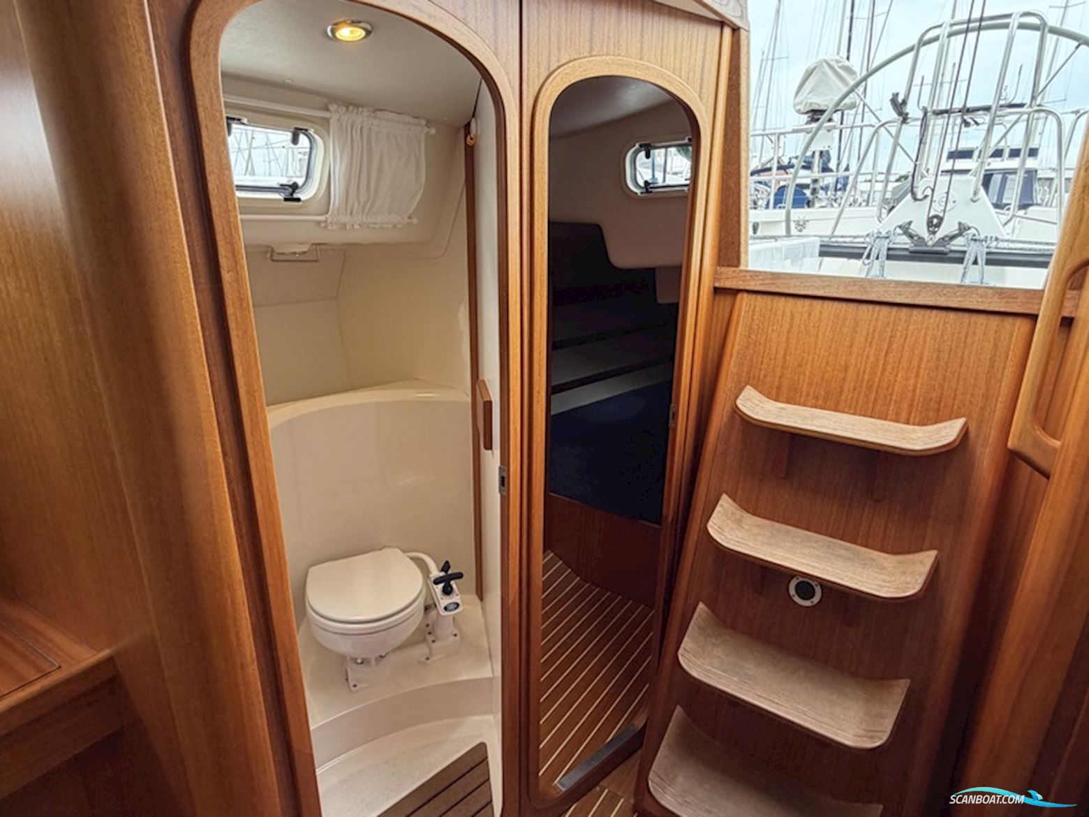 Arcona 370