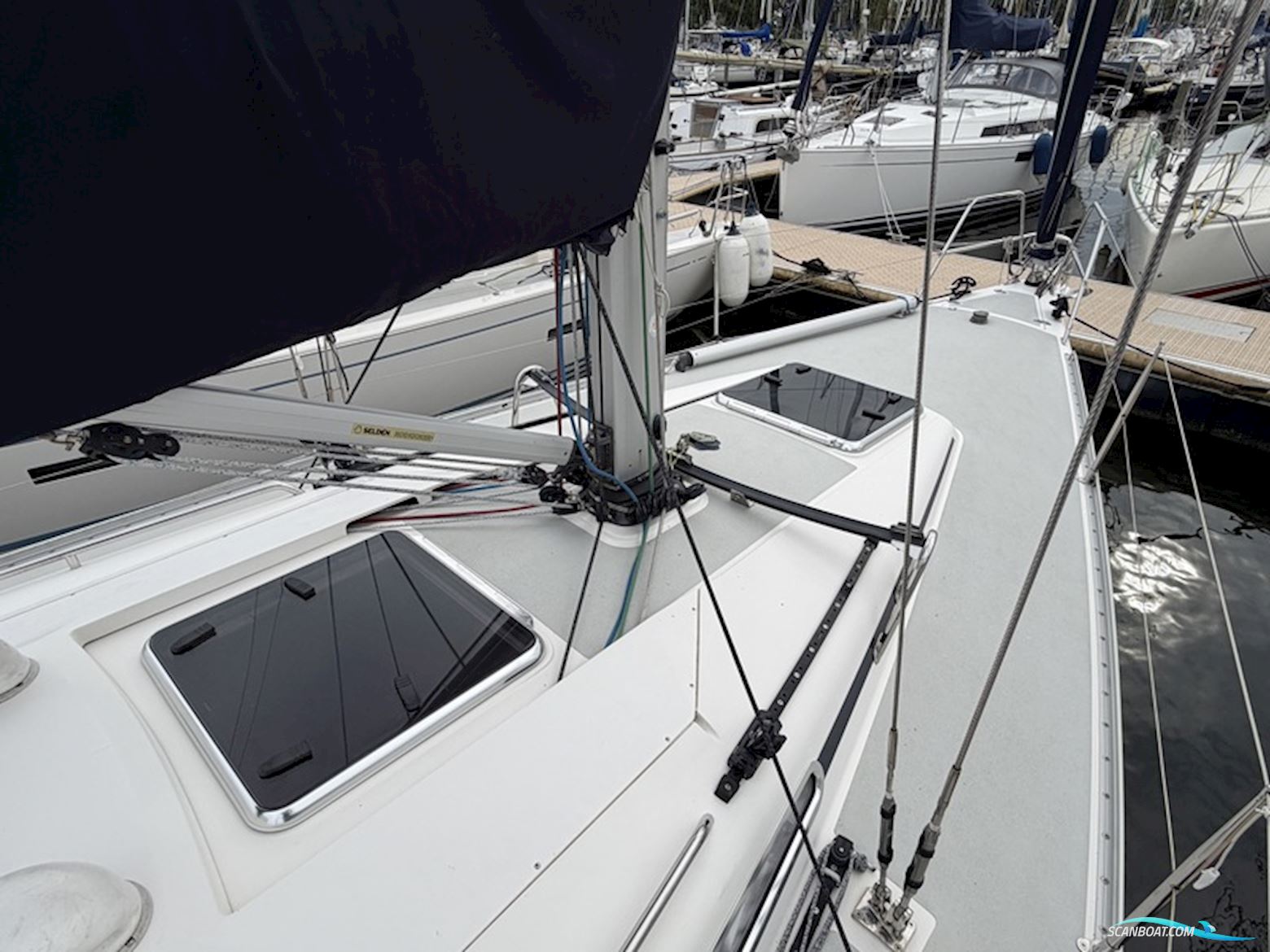 Arcona 370