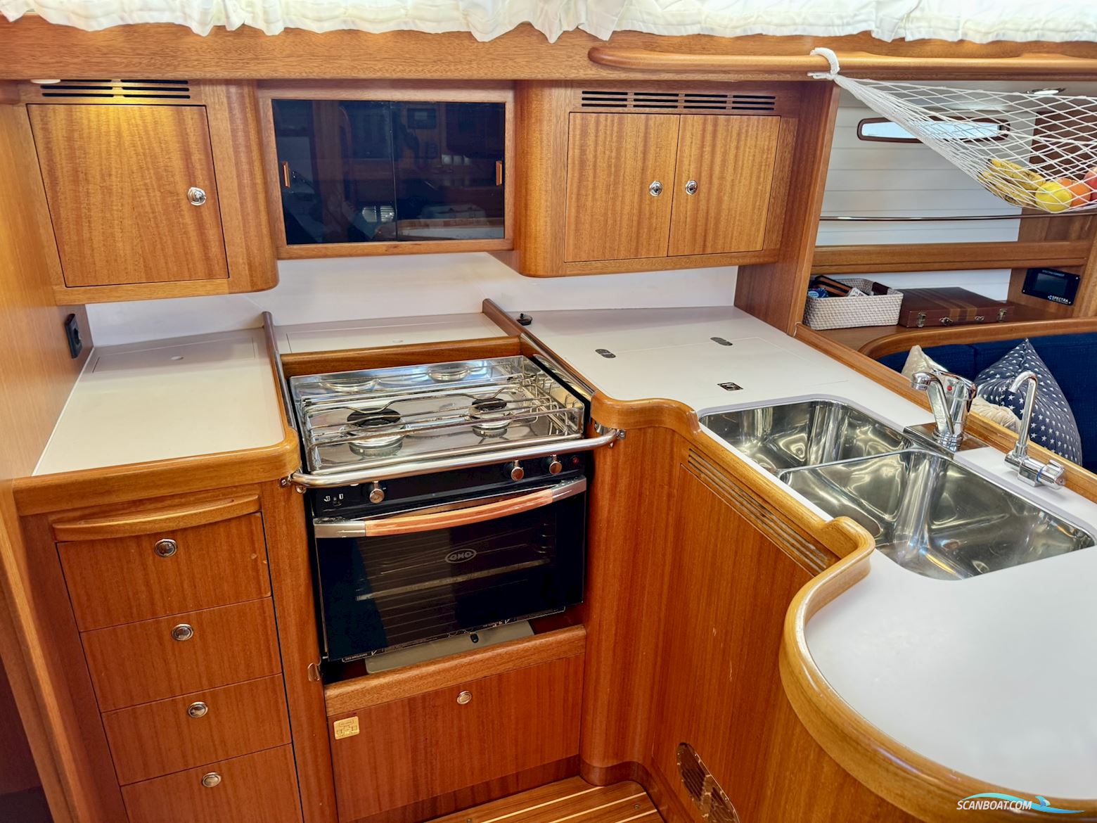 Arcona 430