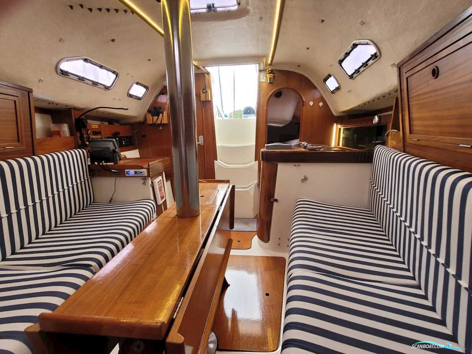 Astraea 295 Sprinter