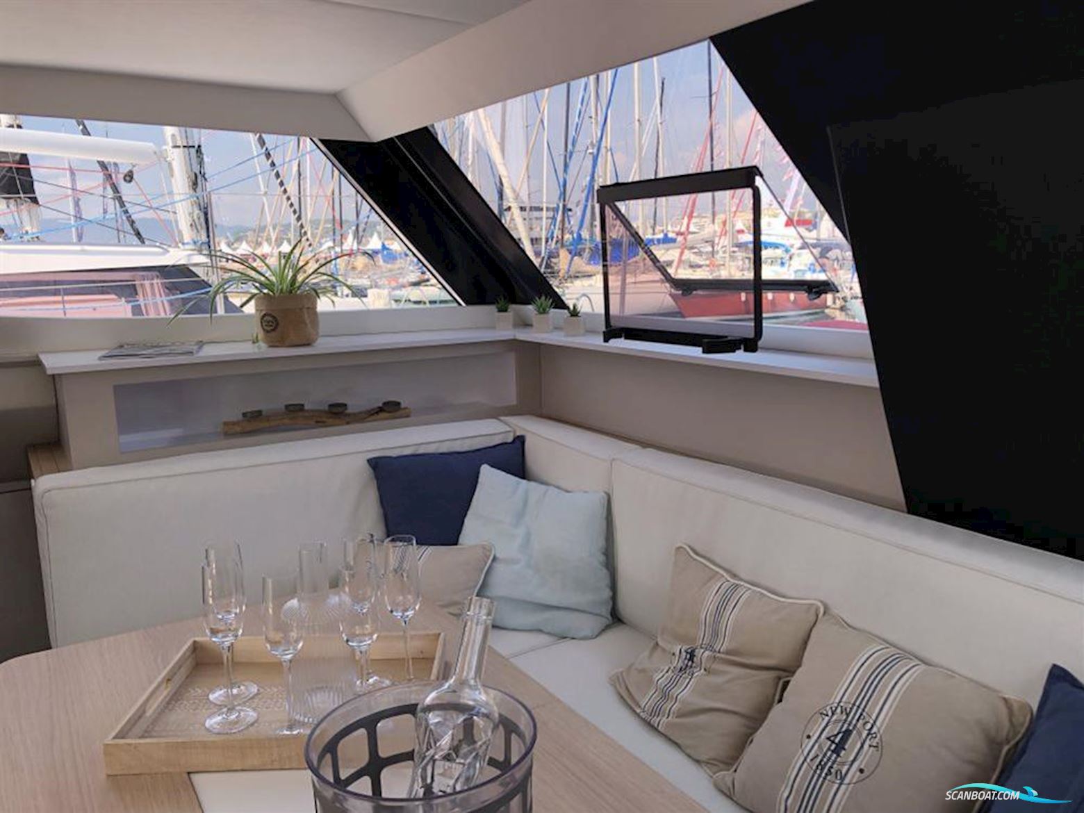 AVENTURA CATAMARANS Aventura 37