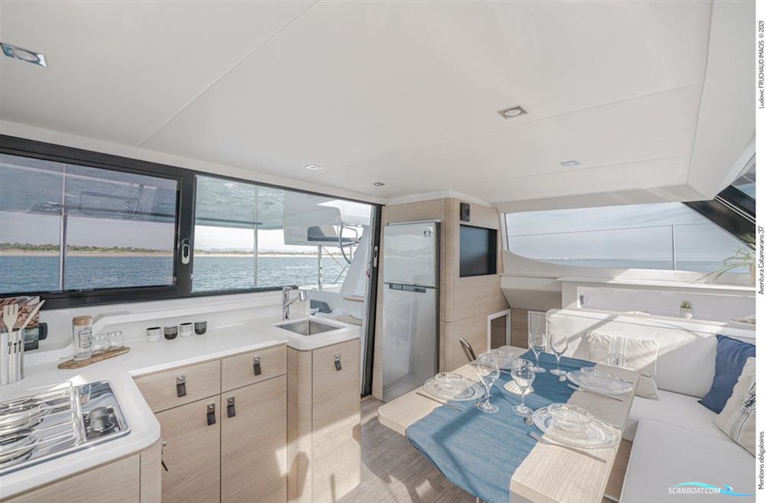 AVENTURA CATAMARANS Aventura 37