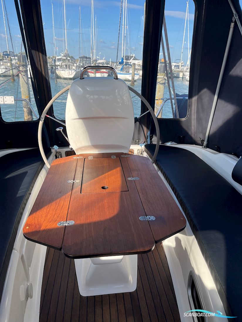 Bavaria 31 cruiser