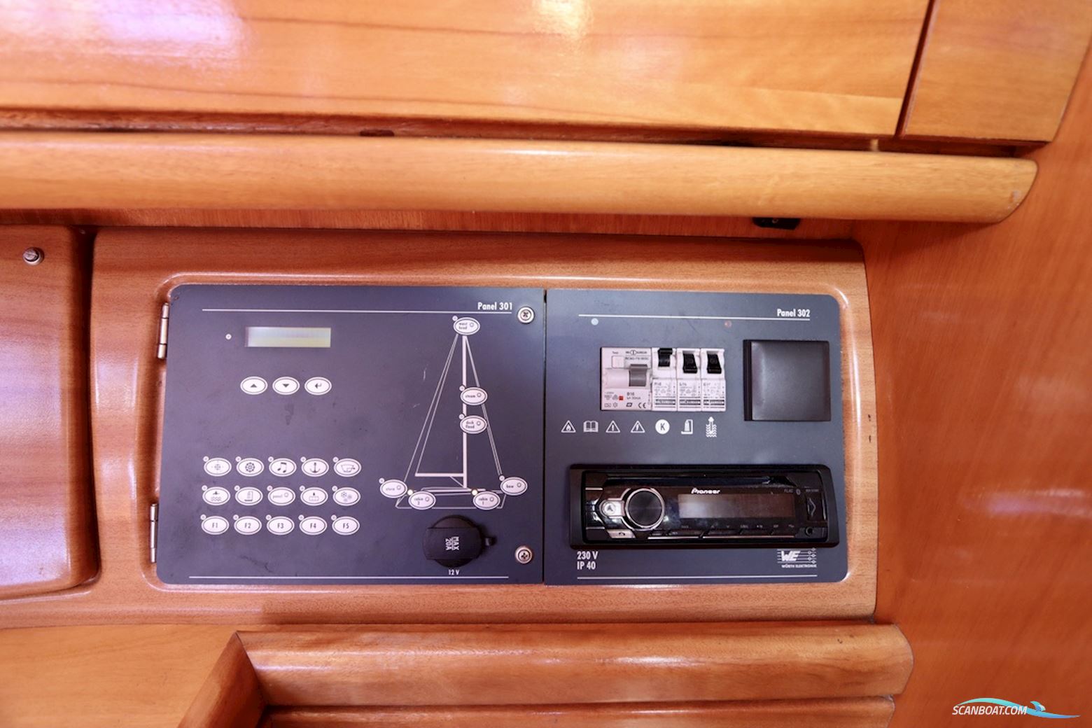 Bavaria 31