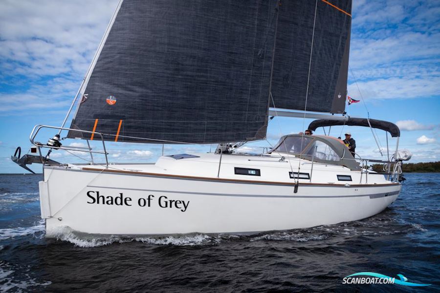 Bavaria 32 Cruiser Segelboot 2011, mit Volvo Penta D1-20 motor, Niederlande