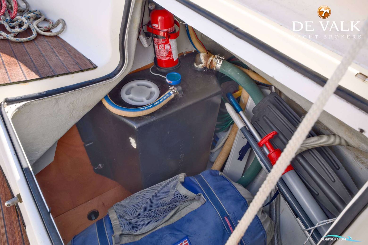 Bavaria 32