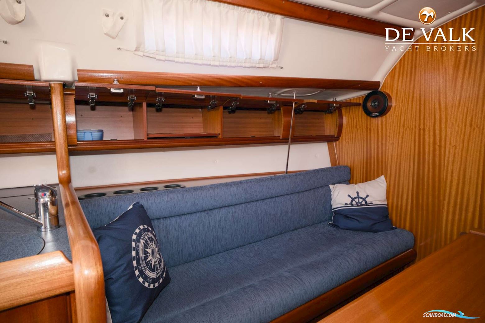 Bavaria 32