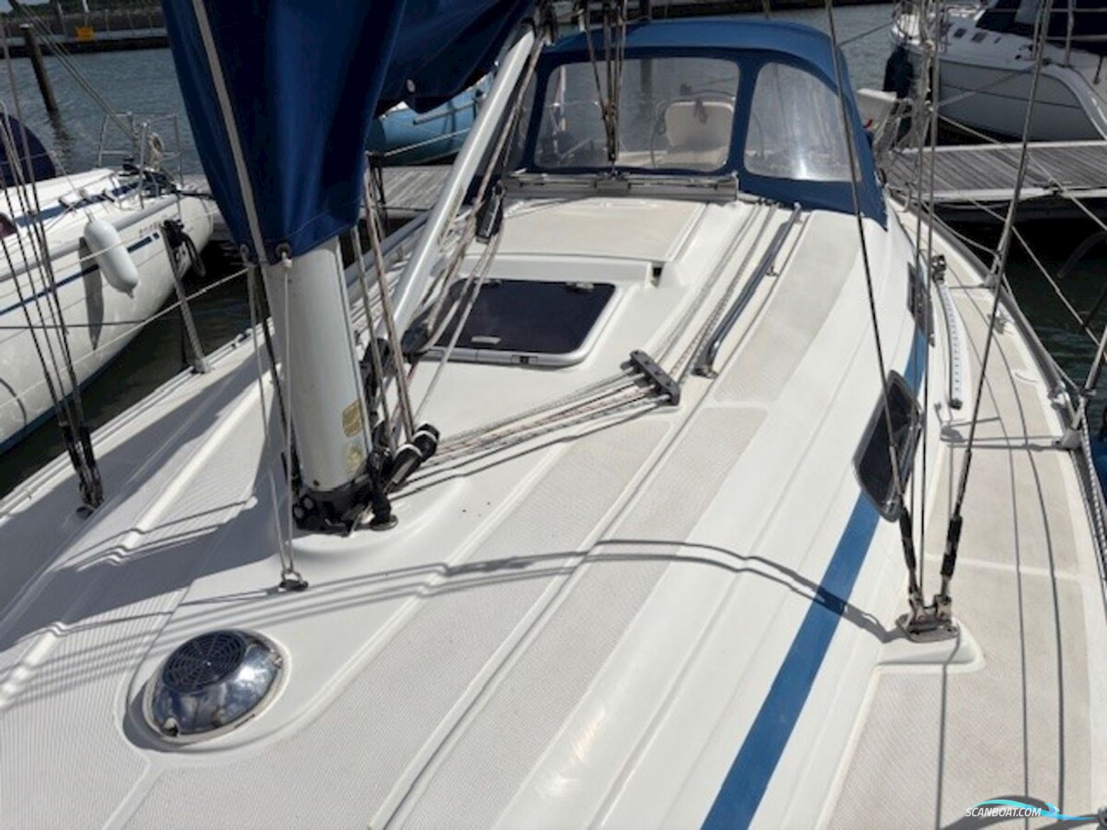 Bavaria 32