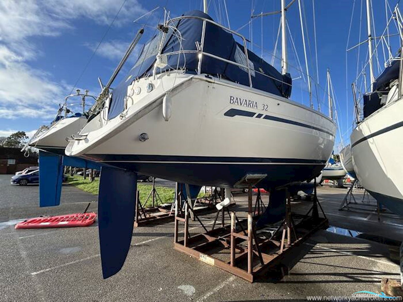 Bavaria 32