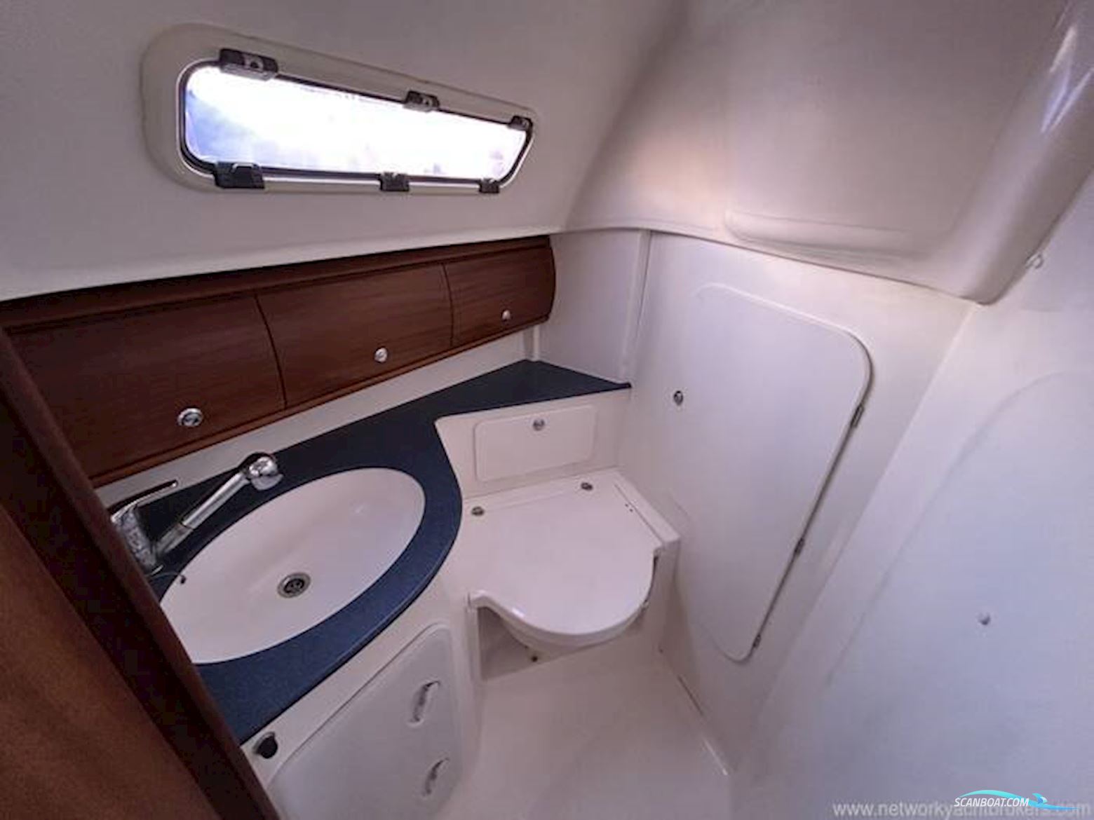 Bavaria 32