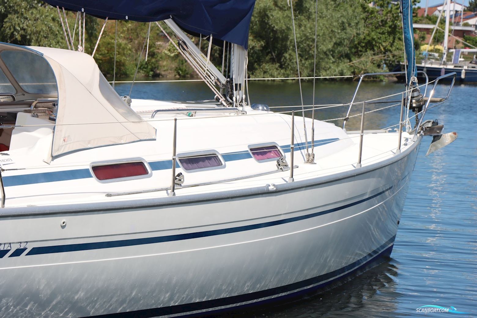 Bavaria 32