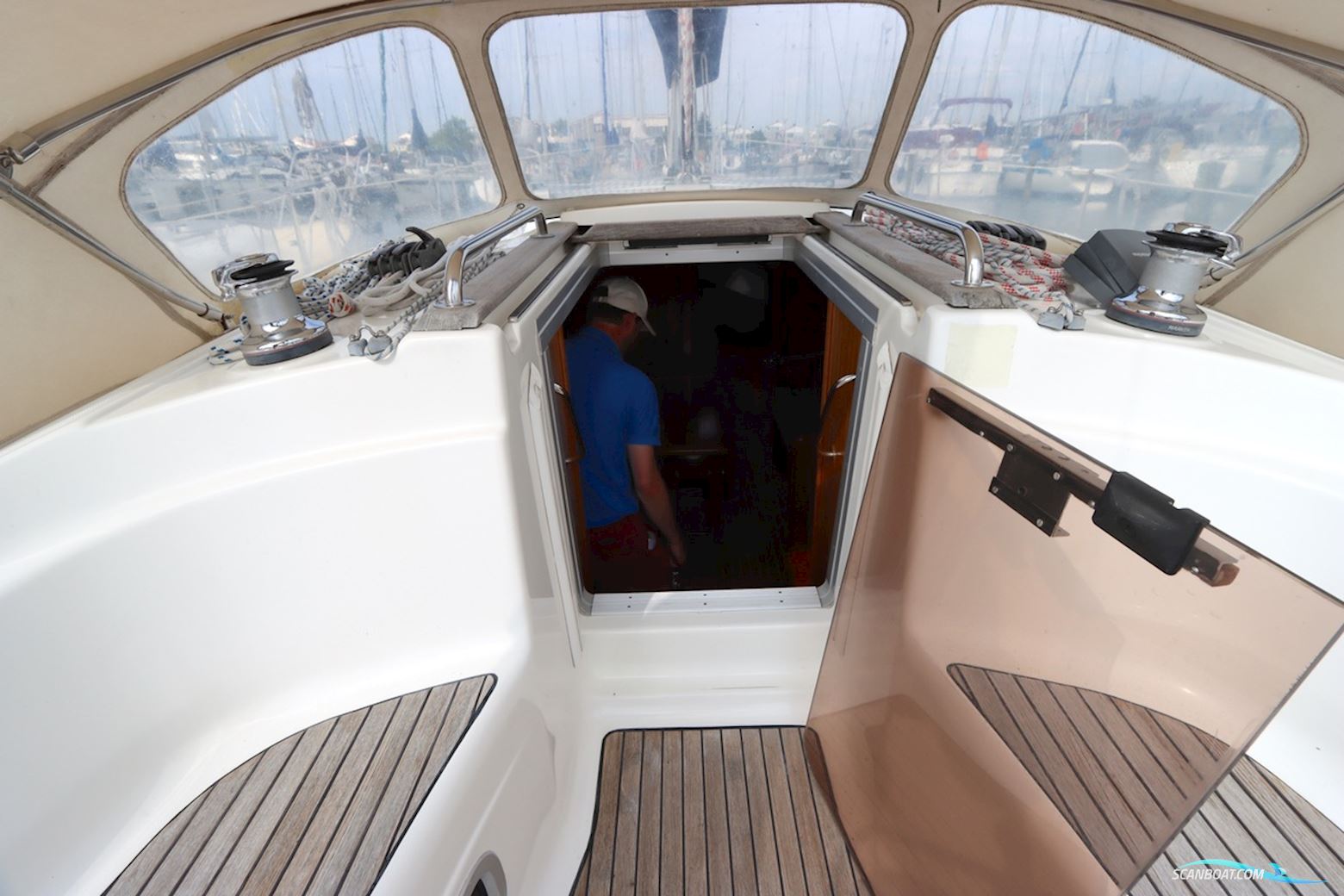 Bavaria 32