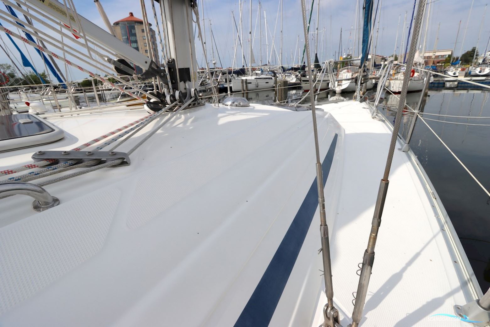 Bavaria 32