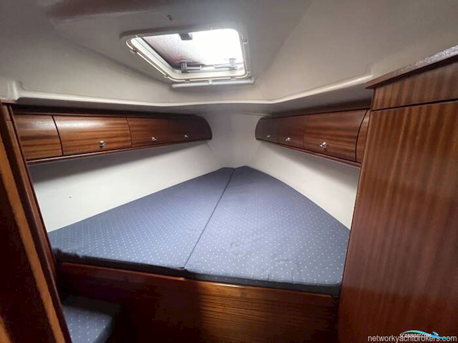 Bavaria 32
