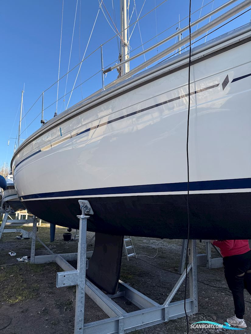 Bavaria 32