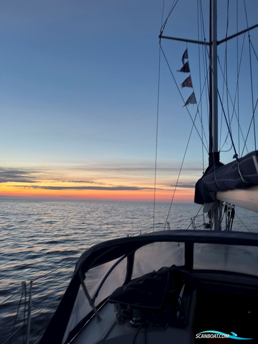 Bavaria 32