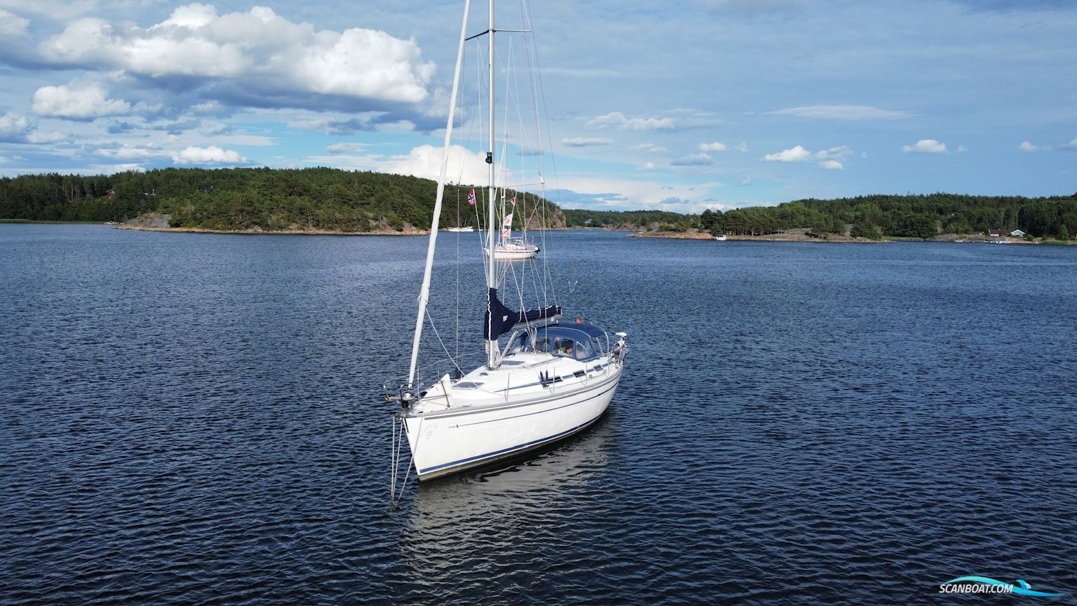 Bavaria 32