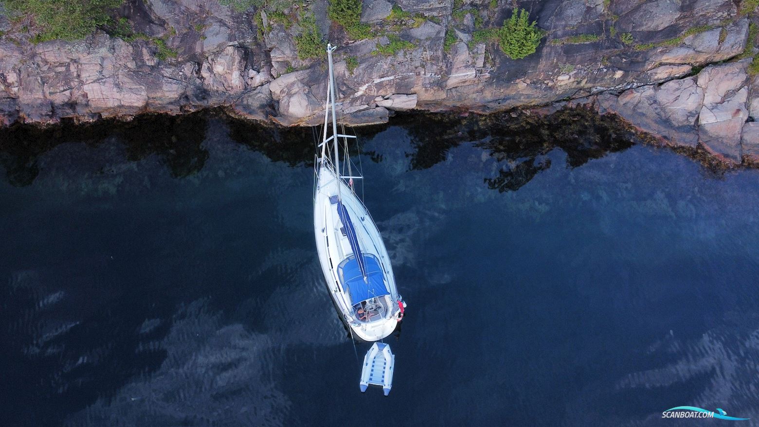 Bavaria 32