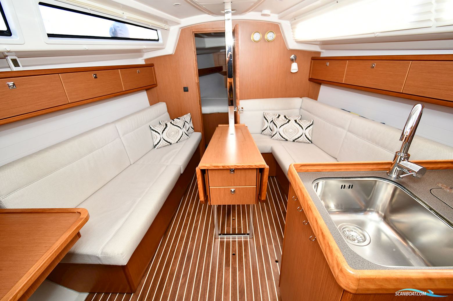 Bavaria 33 Cruiser