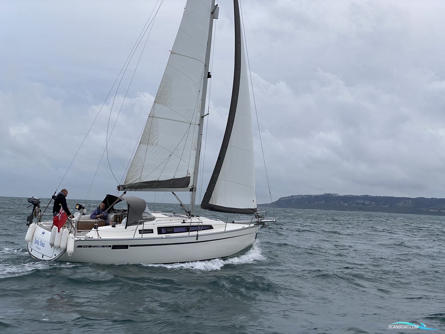 Bavaria 33 Cruiser Segelboot 2014, mit Volvo Penta motor, England