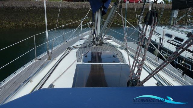 Bavaria 350 Lagoon