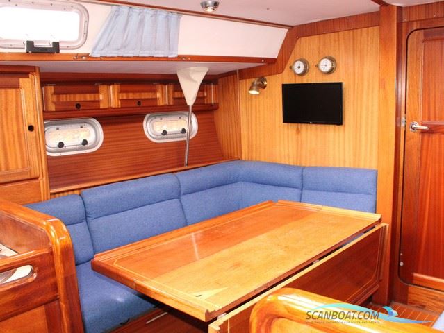 Bavaria 350 Lagoon