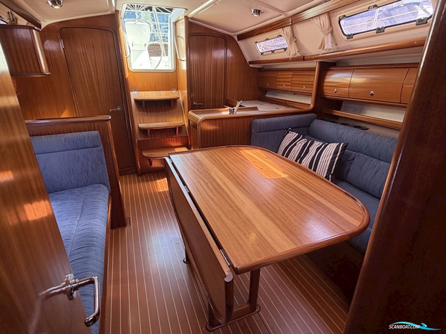 Bavaria 36-3