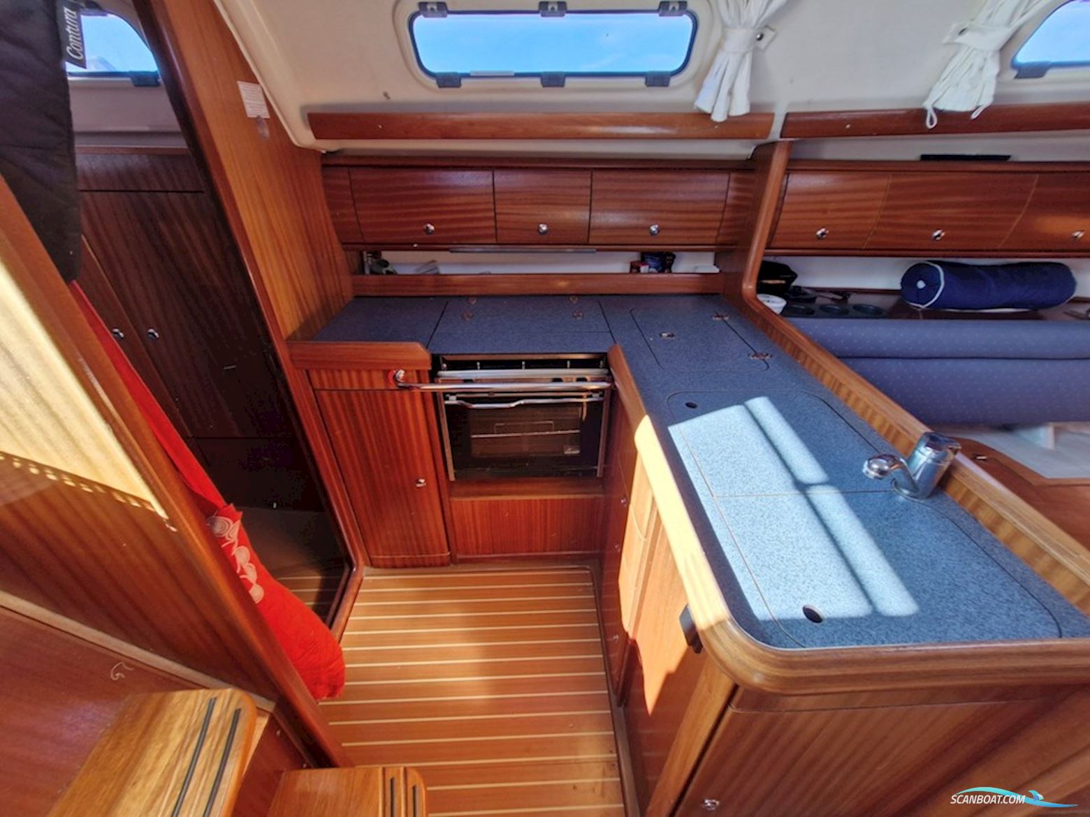 Bavaria 36