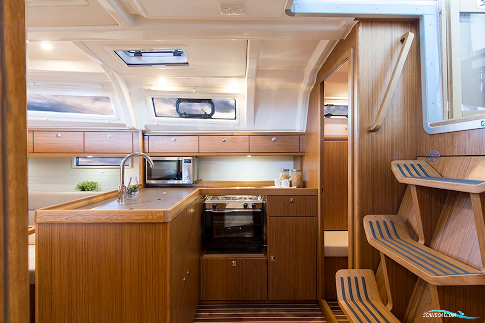 Bavaria 37 Cruiser 