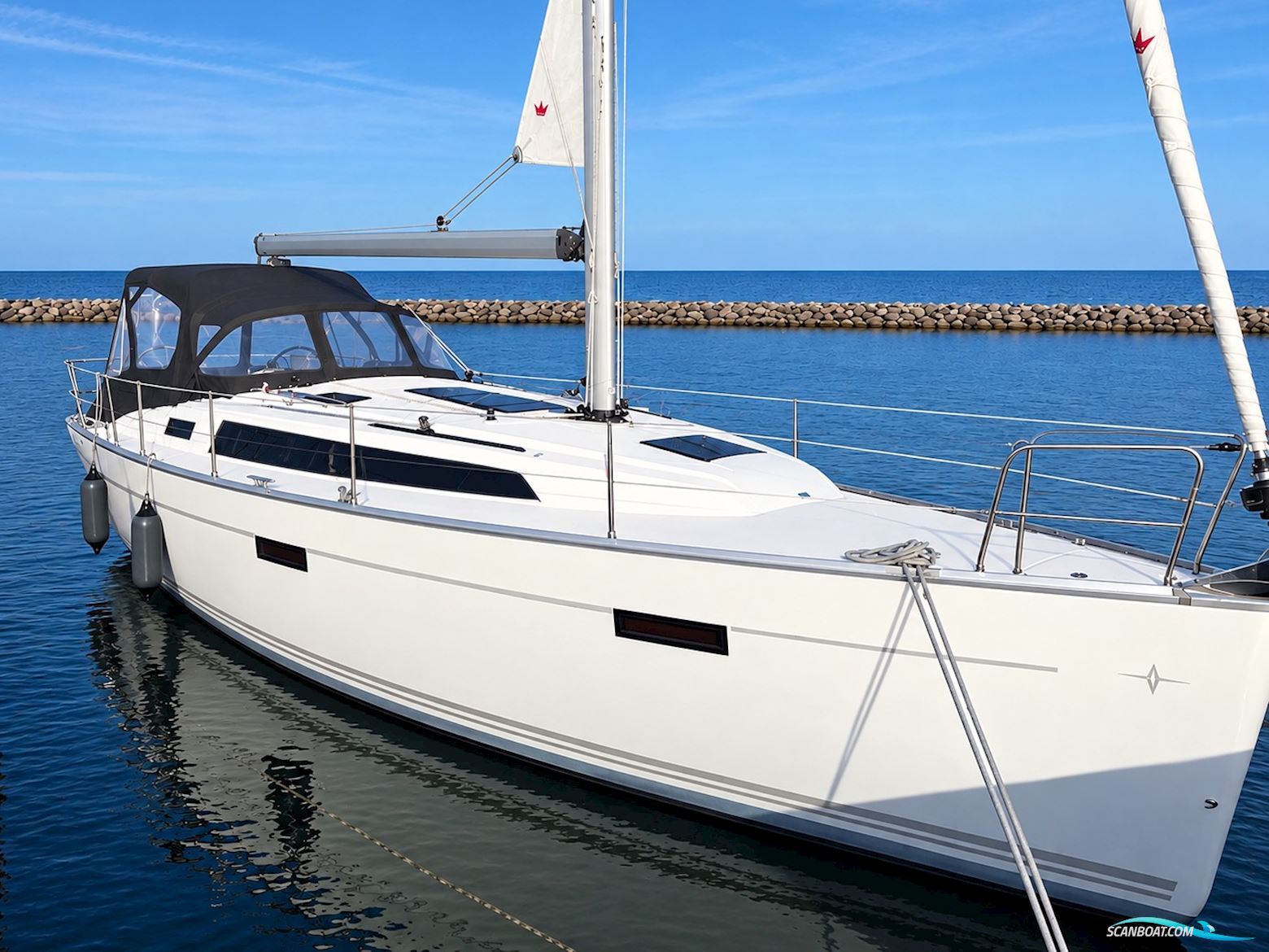 Bavaria 37 Cruiser Segelboot 2018, mit Volvo Penta motor, Dänemark