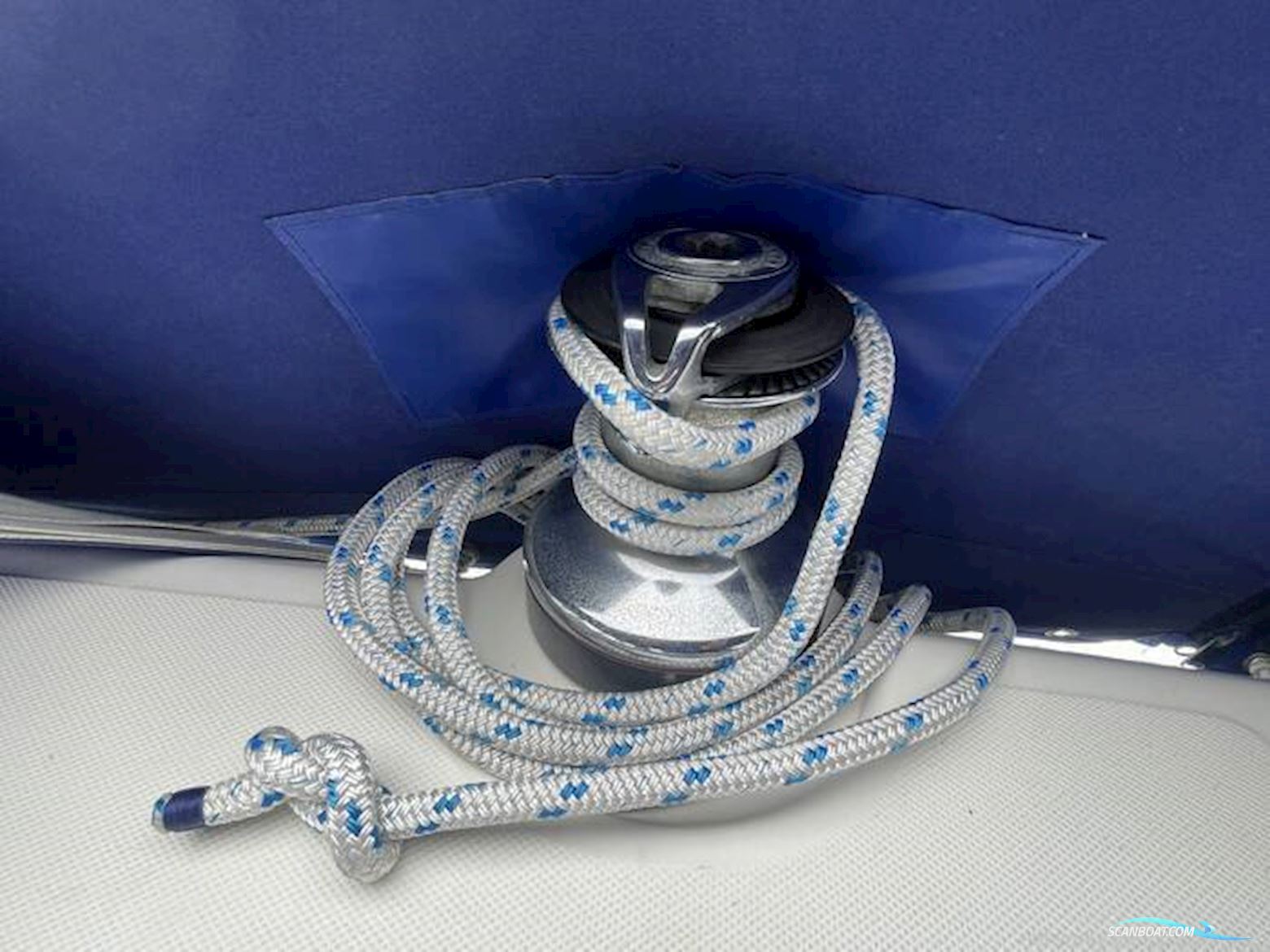 Bavaria 37
