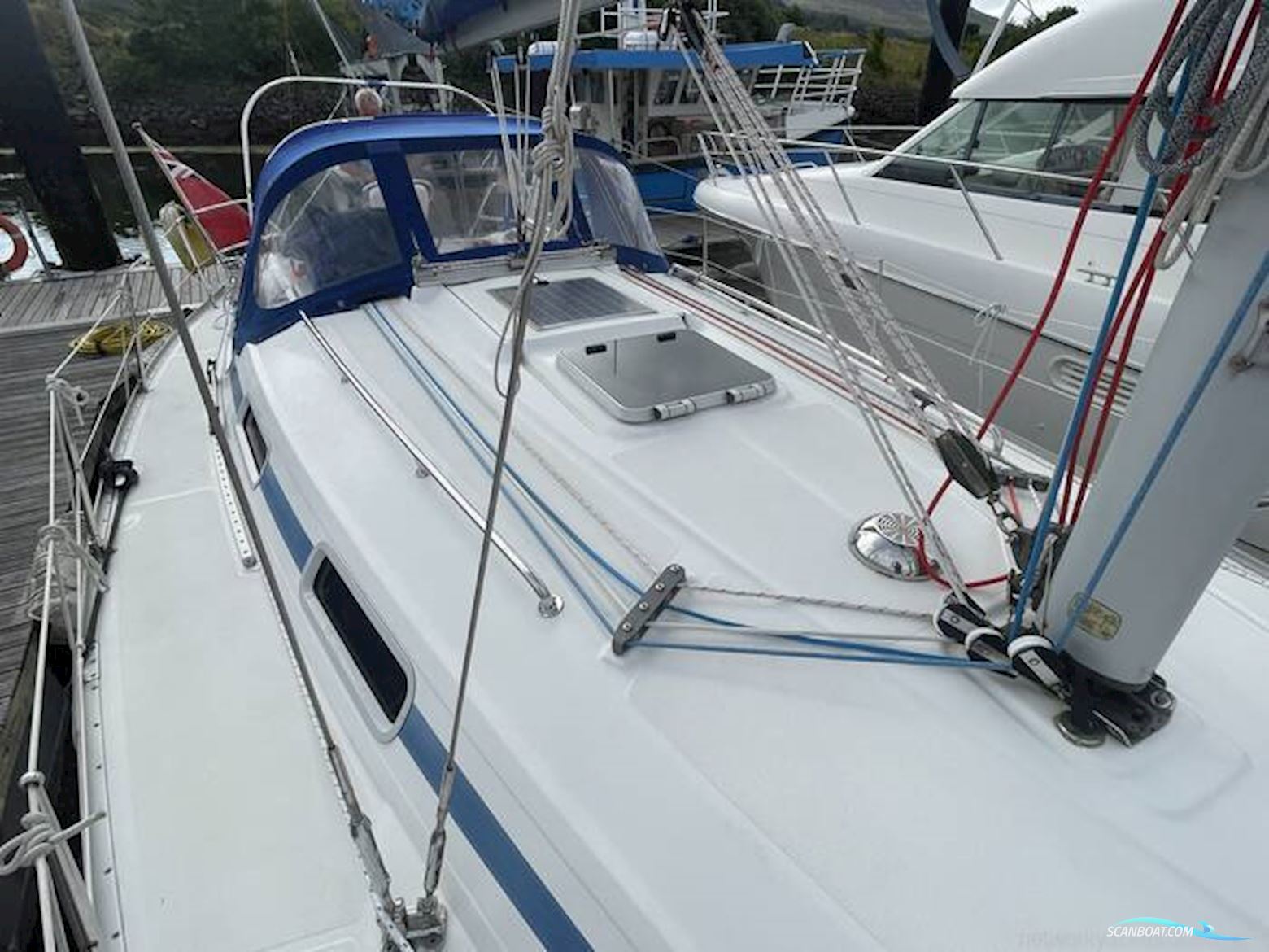 Bavaria 37