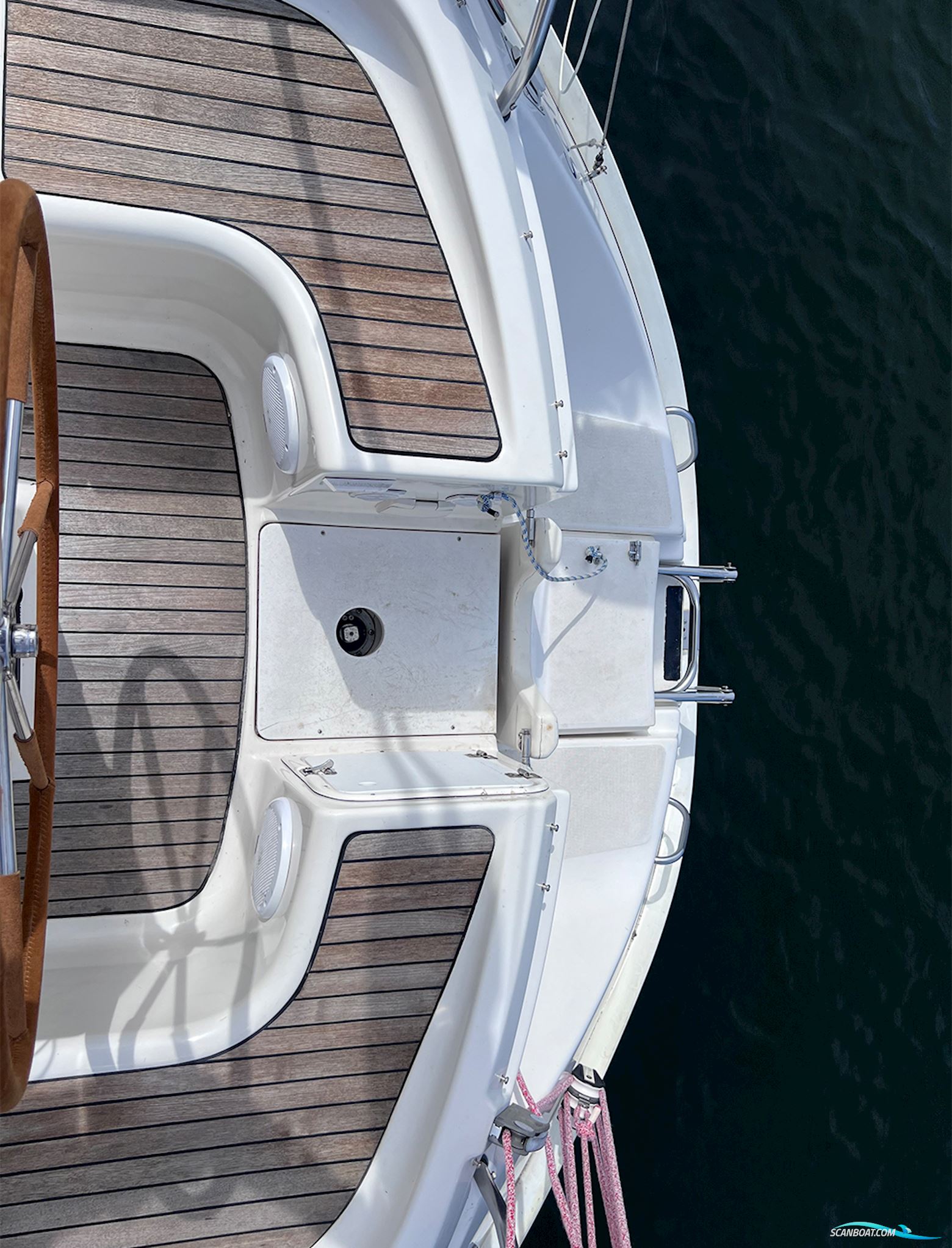 Bavaria 37